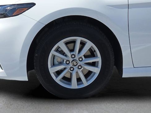 New 2026 Toyota Camry LE image 9