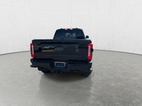 Used 2023 Ford F250 Lariat w/ Lariat Ultimate Package AWD/4WD image 7