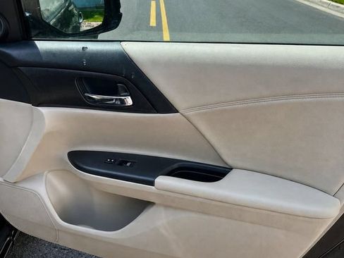 Used 2014 Honda Accord EX-L image 18