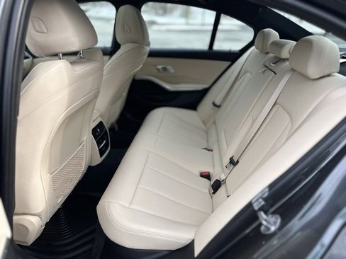 Used 2021 BMW 330i xDrive Sedan w/ Premium Package image 23