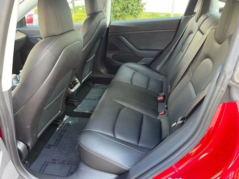 Used 2022 Tesla Model 3 image 11