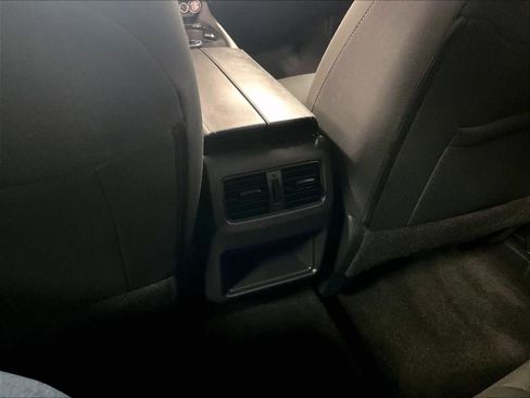 Certified 2024 Nissan Rogue S AWD/4WD image 27