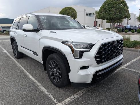 Used 2024 Toyota Sequoia Platinum AWD/4WD image 1