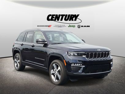 Used 2023 Jeep Grand Cherokee Limited w/ Luxury Tech Group II