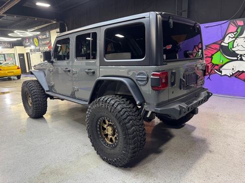 Used 2019 Jeep Wrangler Unlimited Rubicon AWD/4WD image 4