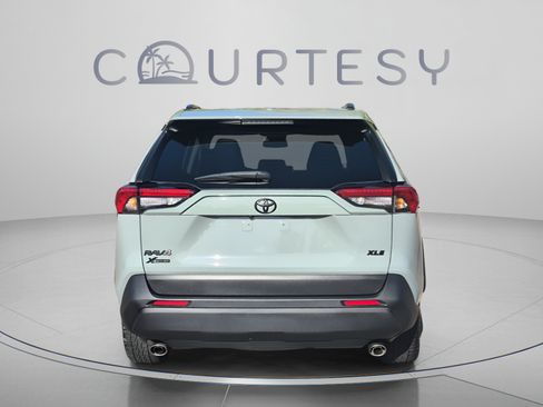 Used 2023 Toyota RAV4 XLE FWD image 4