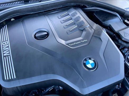 Used 2019 BMW 330i xDrive Sedan w/ M Sport Package image 31