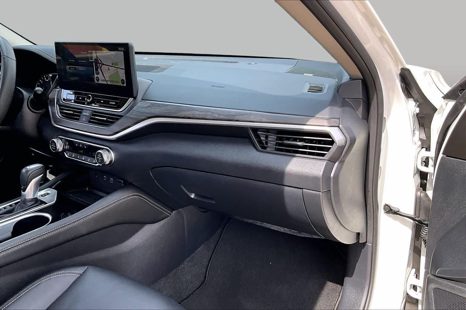 Certified 2025 Nissan Altima 2.5 SL AWD/4WD image 17