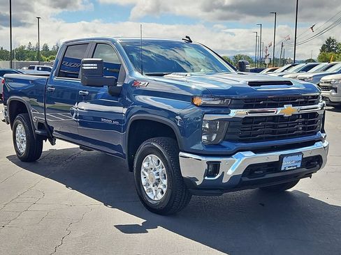 New 2026 Chevrolet Silverado 3500 LT w/ Safety Package AWD/4WD image 8