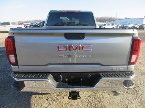 New 2026 GMC Sierra 2500 SLE w/ SLE Value Package; AWD/4WD image 5