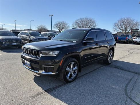 Used 2021 Jeep Grand Cherokee L Limited w/ MOPAR Finishing Package image 8