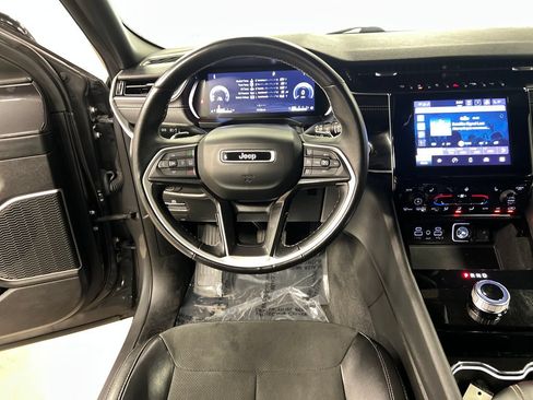 Used 2021 Jeep Grand Cherokee L Laredo AWD/4WD image 18