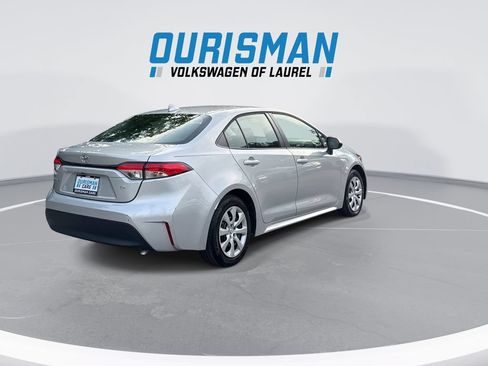 Used 2024 Toyota Corolla LE FWD image 8
