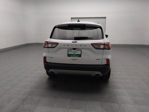 Used 2022 Ford Escape SE image 7