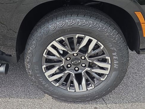 New 2026 Chevrolet Tahoe Z71 AWD/4WD image 7