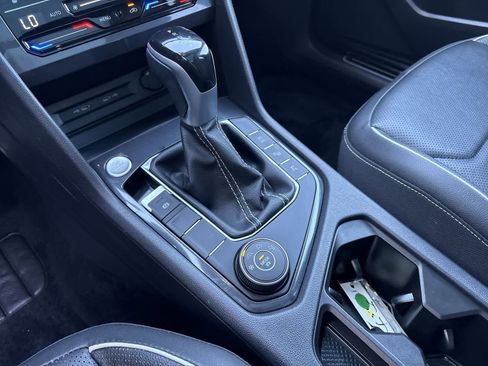 Used 2023 Volkswagen Tiguan SEL R-Line image 16