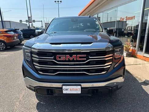 Used 2022 GMC Sierra 1500 SLT w/ SLT Premium Plus Package AWD/4WD image 2