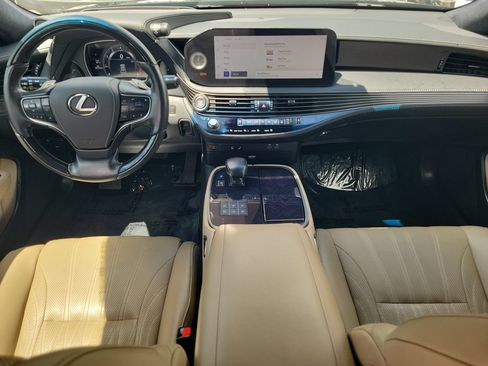 Used 2023 Lexus LS 500 w/ Interior Upgrade Package RWD image 13