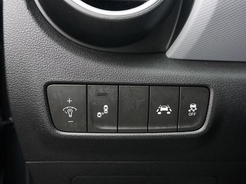 Used 2018 Hyundai Kona SEL w/ SEL Tech Package 02 AWD/4WD image 41