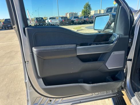 Used 2022 Ford F150 Lariat w/ Equipment Group 502A High image 11