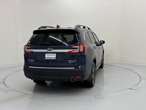 New 2025 Subaru Ascent Limited image 5