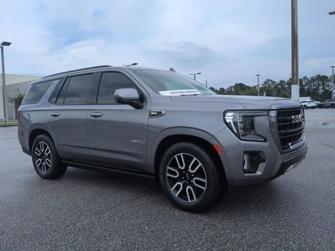 Used 2021 GMC Yukon AT4 w/ AT4 Premium Plus Package AWD/4WD image 3