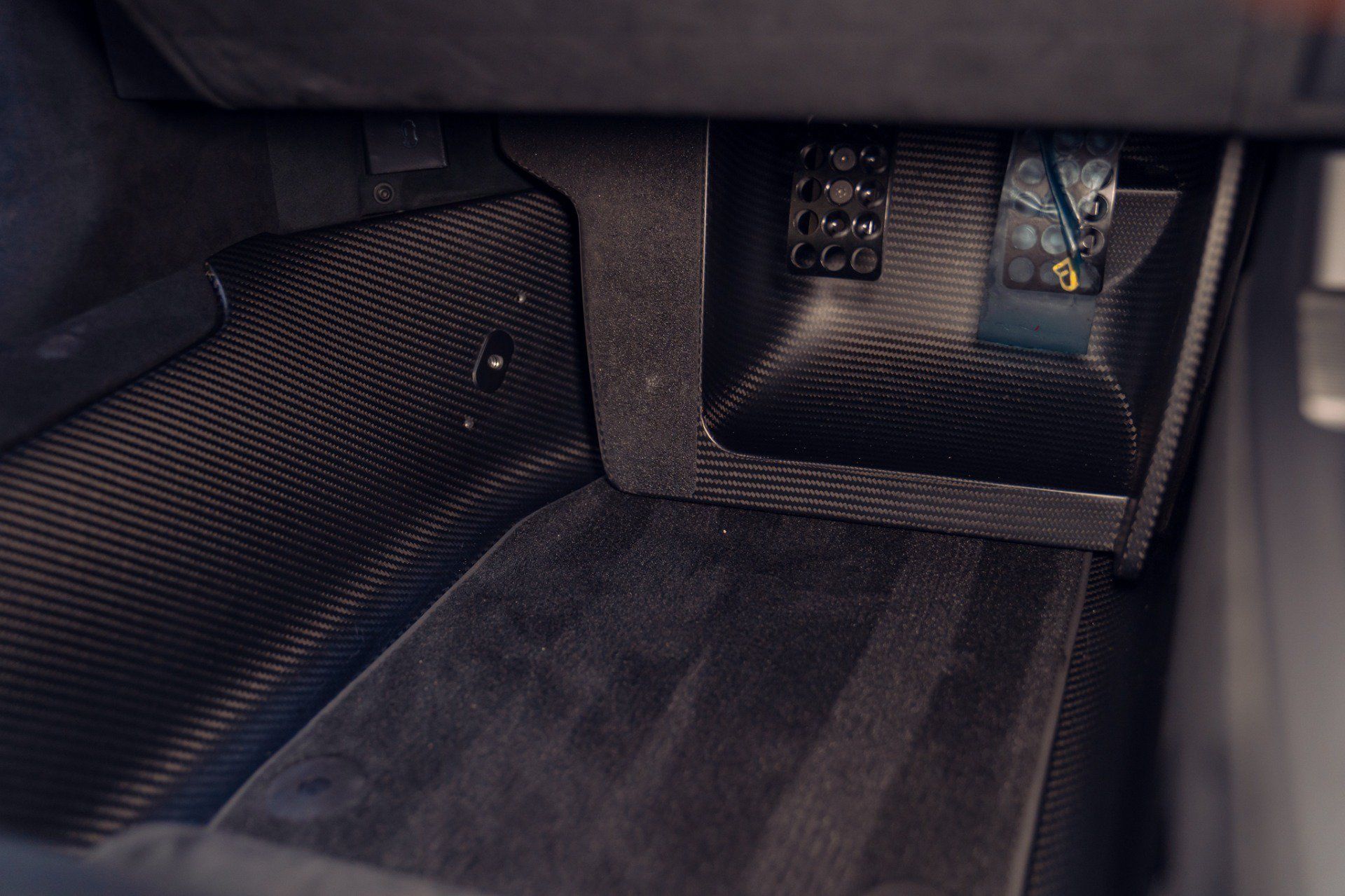 Used 2021 Ford GT RWD image 59