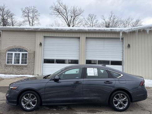 Used 2024 Honda Accord EX image 9