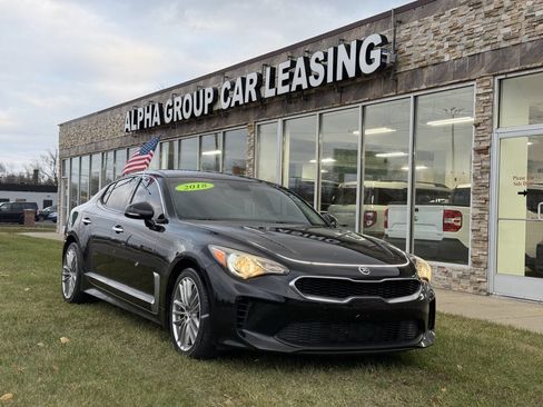 Used 2018 Kia Stinger image 2