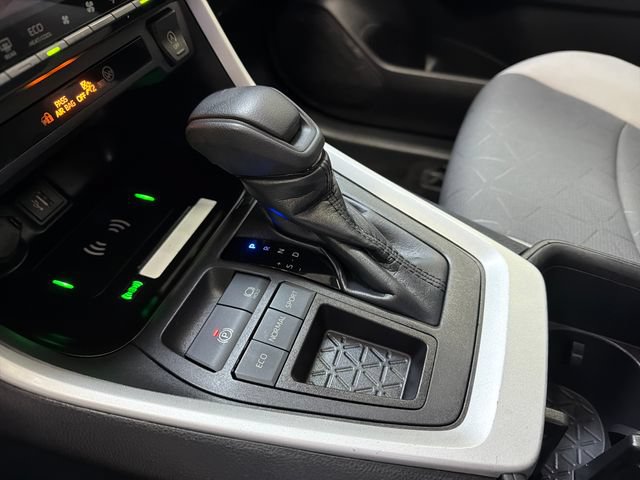 Used 2023 Toyota RAV4 XLE w/ Convenience Package FWD image 25