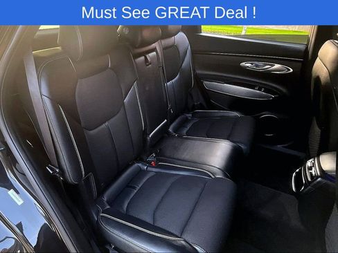 Used 2025 Genesis GV70 3.5T Sport image 34