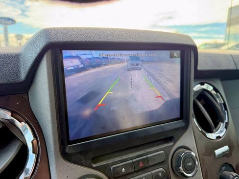 Used 2013 Ford F350 Lariat w/ Lariat Interior Pkg image 19