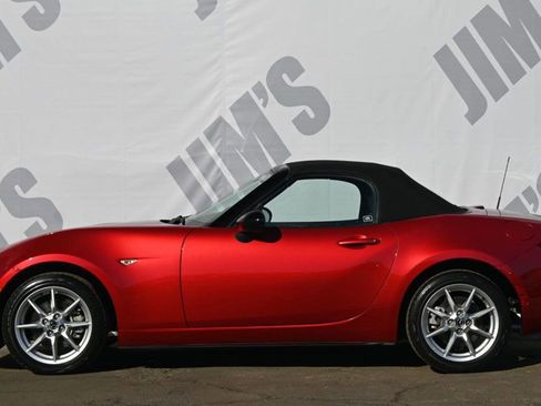 Used 2017 MAZDA MX-5 Miata Sport image 6