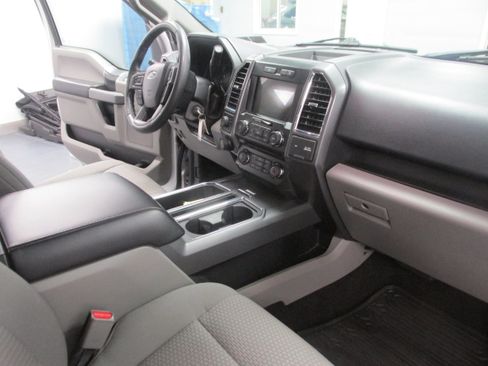 Used 2016 Ford F150 XLT w/ Equipment Group 302A Luxury AWD/4WD image 21