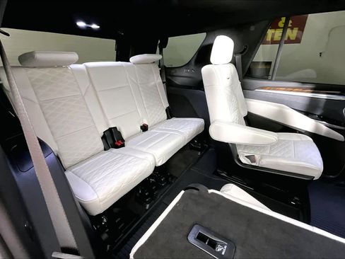 Used 2025 Cadillac Escalade Sport Platinum w/ LPO, Floor Liner Package image 18
