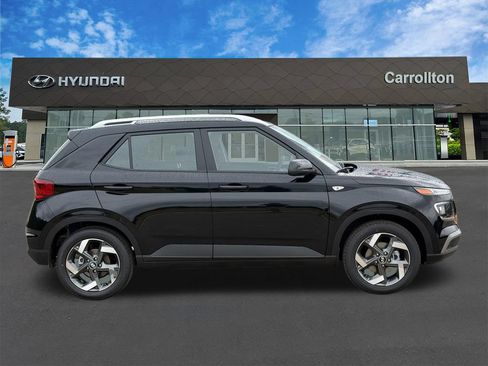 New 2026 Hyundai Venue SEL FWD image 5