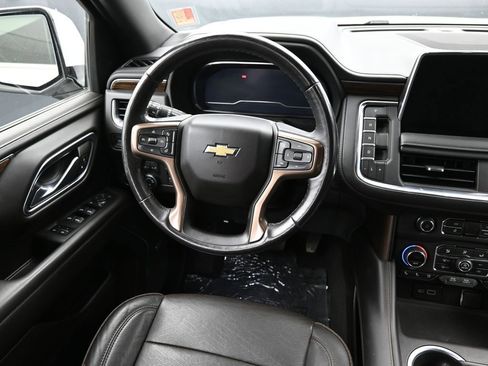 Used 2022 Chevrolet Suburban High Country w/ LPO, Illumination Package AWD/4WD image 12