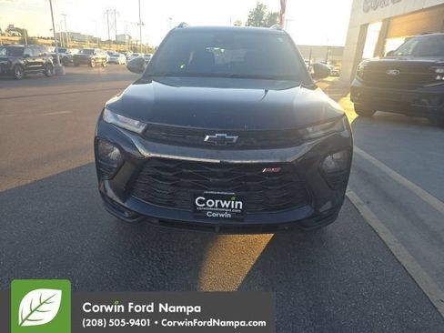 Used 2021 Chevrolet TrailBlazer RS w/ Convenience Package AWD/4WD image 3