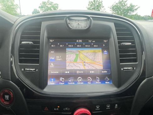 Used 2014 Chrysler 300 C AWD/4WD image 16