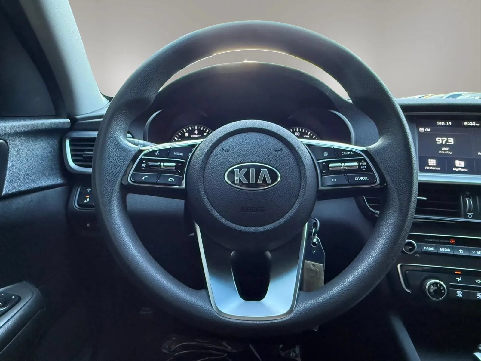 Used 2019 Kia Optima LX FWD image 12