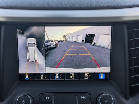 Used 2023 GMC Acadia Denali w/ Denali Technology Package image 31