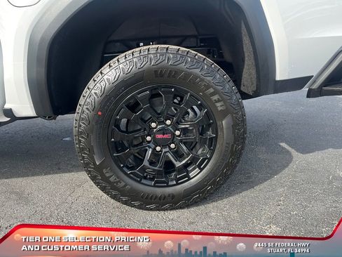 New 2026 GMC Canyon Elevation image 9