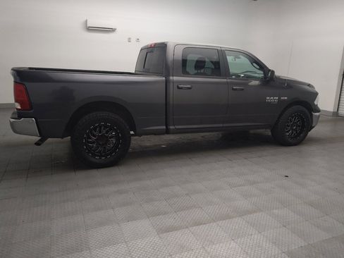 Used 2020 RAM 1500 Classic SLT RWD image 10
