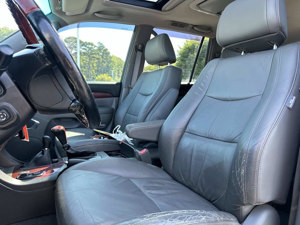 Used 2009 Lexus GX 470 AWD/4WD image 25