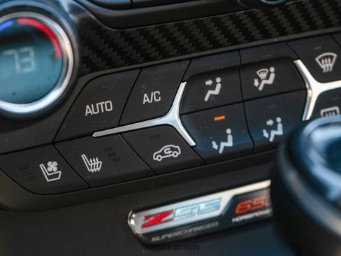 Used 2019 Chevrolet Corvette Z06 RWD image 35