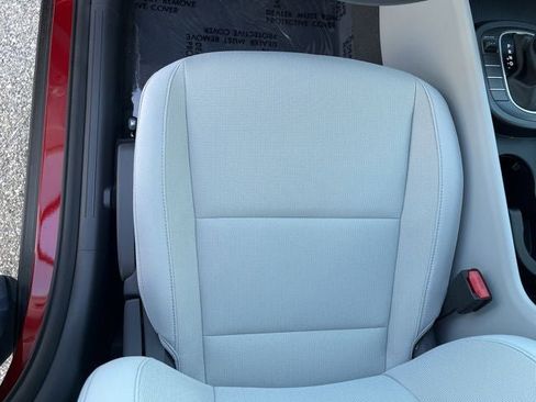 New 2026 Hyundai Kona SE image 18