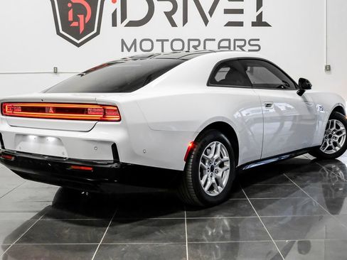 Used 2025 Dodge Charger Daytona R/T w/ Quick Order Package 25M R/T AWD/4WD image 8
