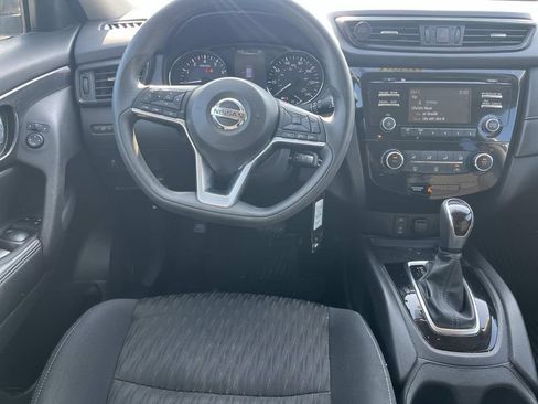 Used 2017 Nissan Rogue S FWD image 13