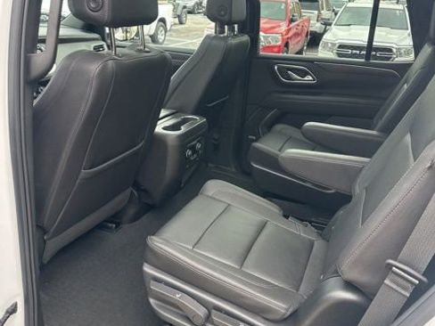 Used 2023 Chevrolet Tahoe Z71 w/ Luxury Package image 25