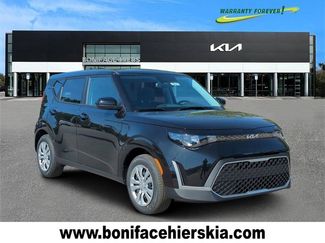 New 2025 Kia Soul LX image 1